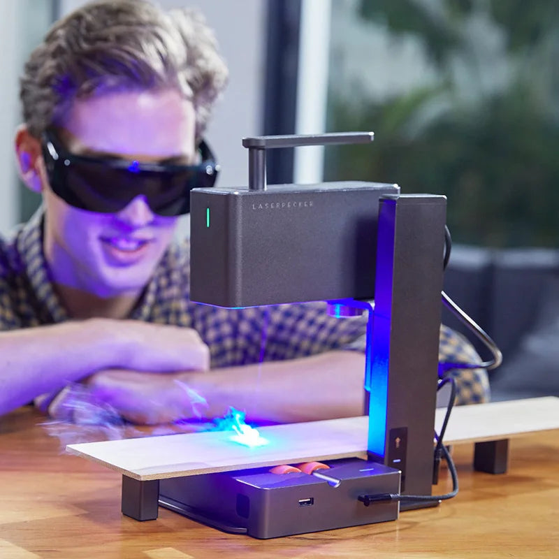 Laserpecker Laser Engraving Machine With 5W 2K Bluetooth 5.0 Mini Portable Engraver For Woodworking DIY Paper Leather LP2